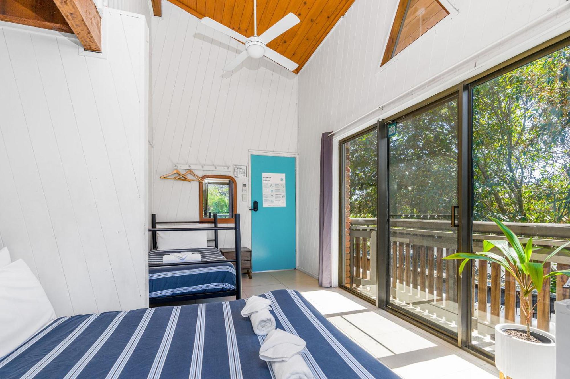 Aquarius Backpackers Resort Byron Bay Exterior photo